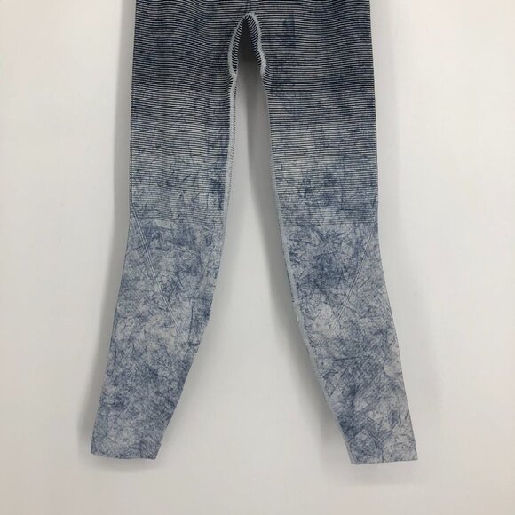 Lululemon Ebb to Train Leggings in Black, White,  Luna Wash Ombre ~XS - Picture 6 of 15
